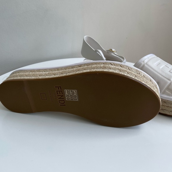 SOLD fendi White Monogram Sandals - Picture 4 of 4